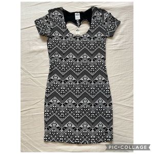 Victoria’s Secret, VS Pink, Aztec print black & white bodycon dress, size L